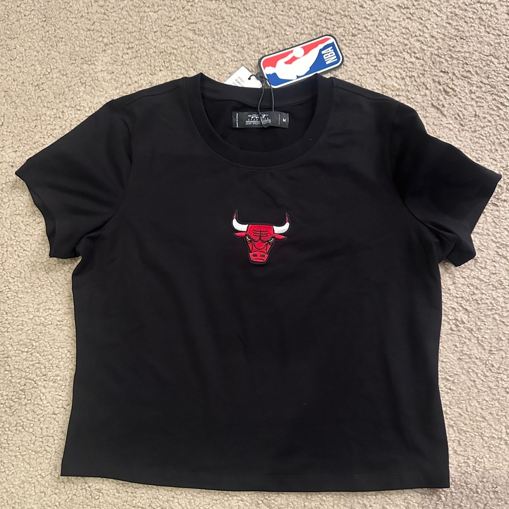 Pro Standard NBA Chicago Bulls Women’s Cropped T-shirt